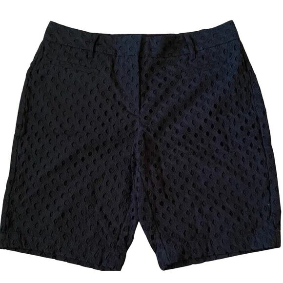 NEW Lands’ End Women’s 10” Eyelet Shorts, Size 6, Black, Retails $59, NWT - Picture 1 of 5